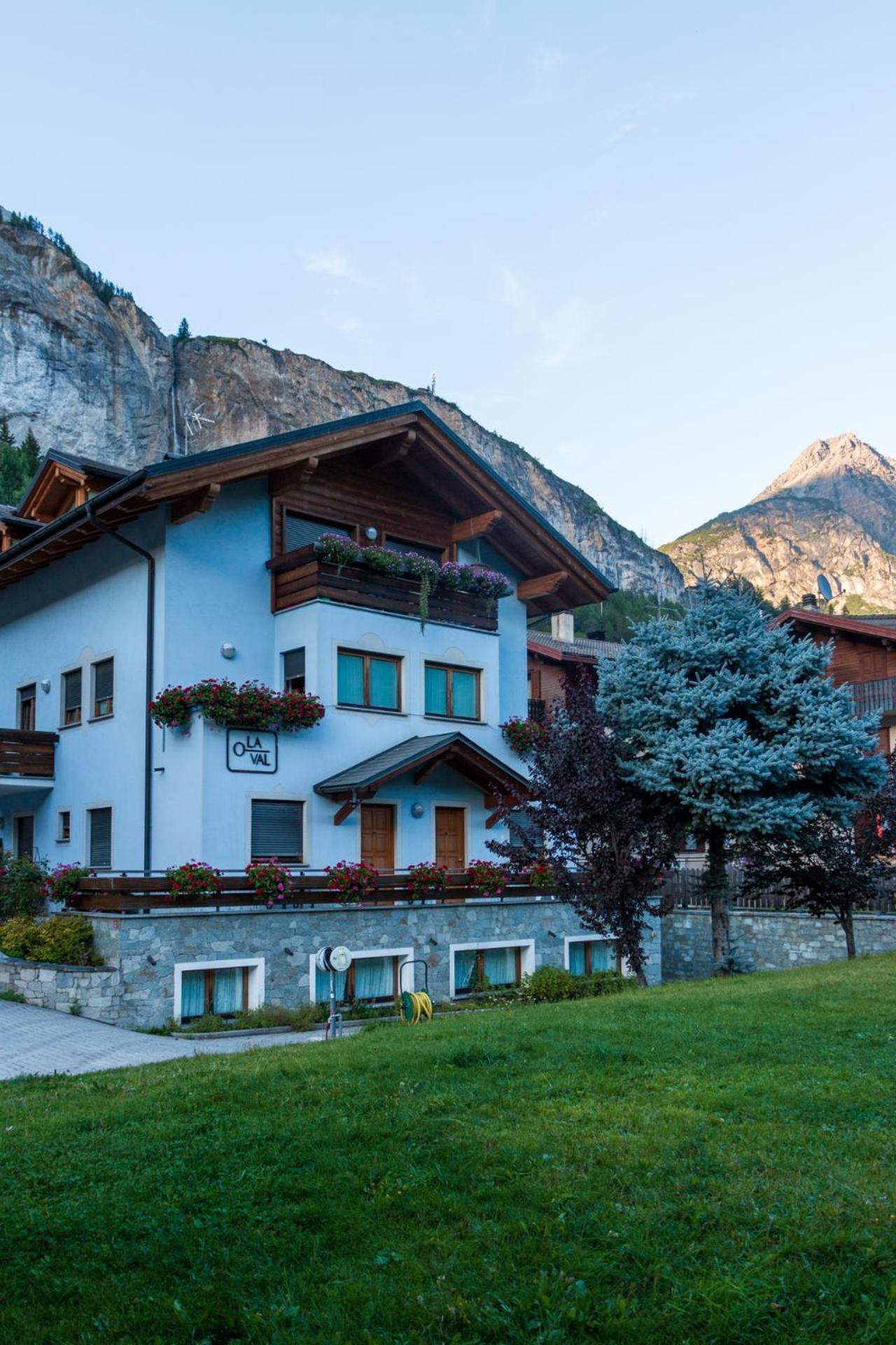 Hotel La Val Isolaccia Esterno foto