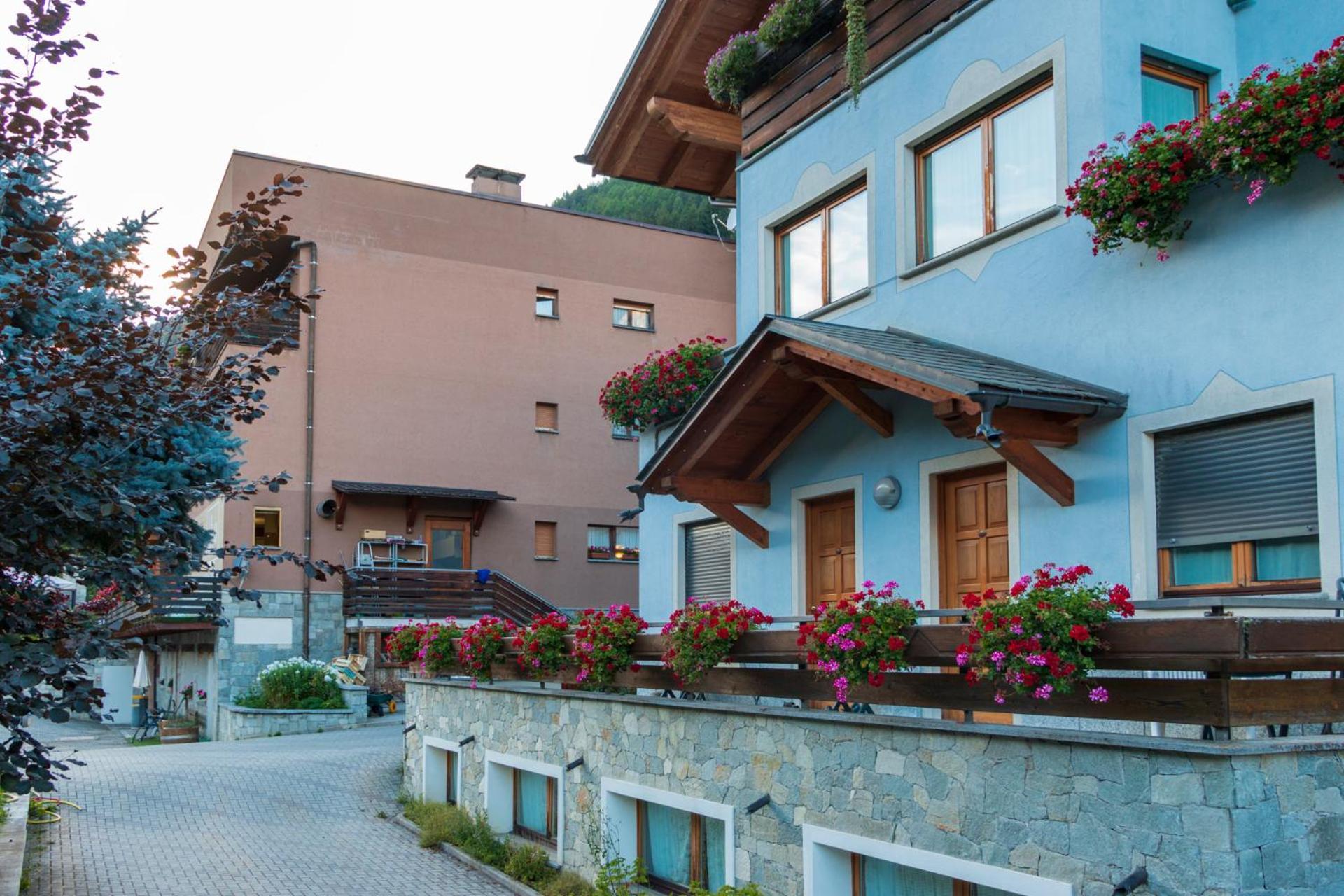 Hotel La Val Isolaccia Esterno foto